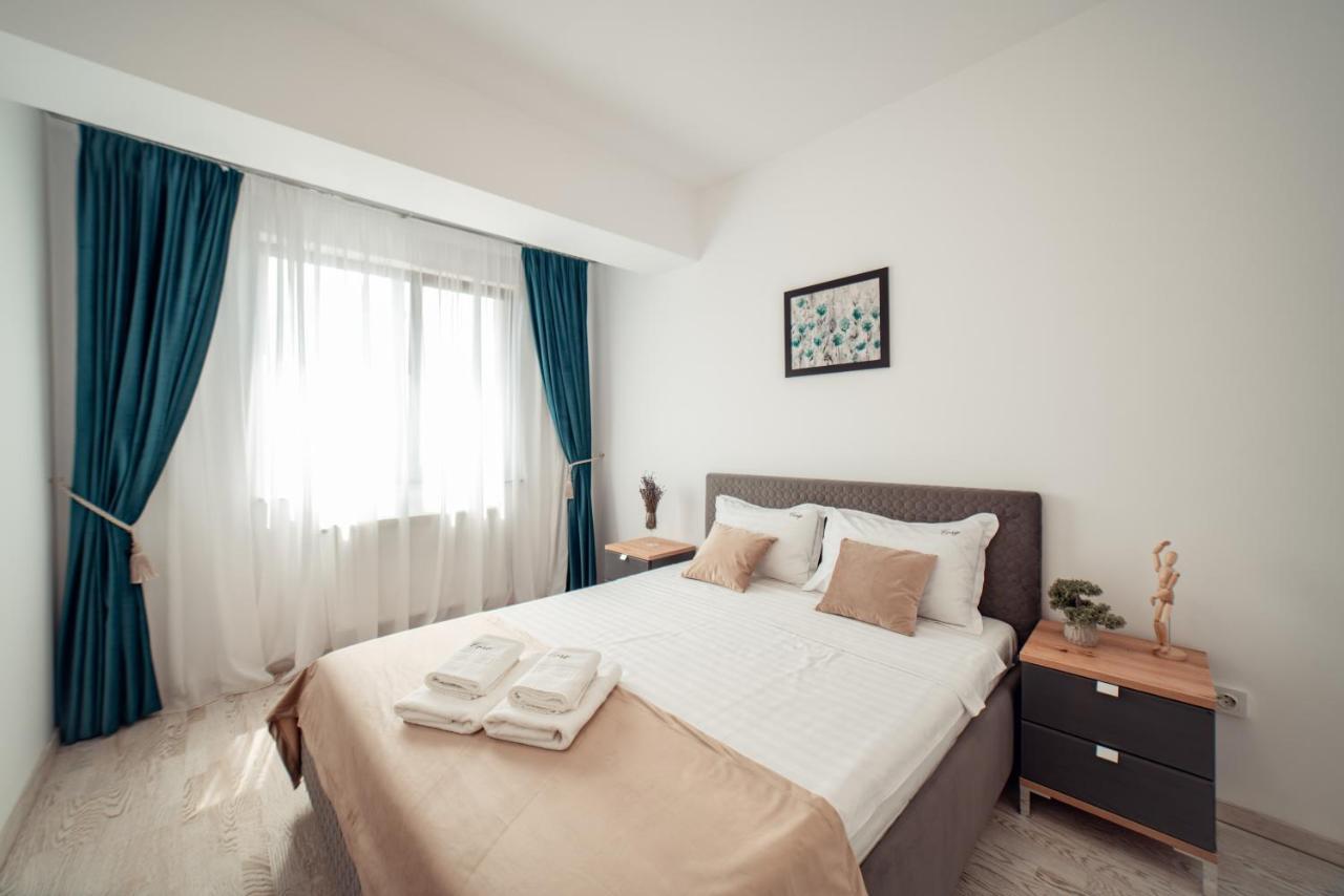 Cozy Aparthotel - Ultracentral Luxury Apartments Яш Екстериор снимка