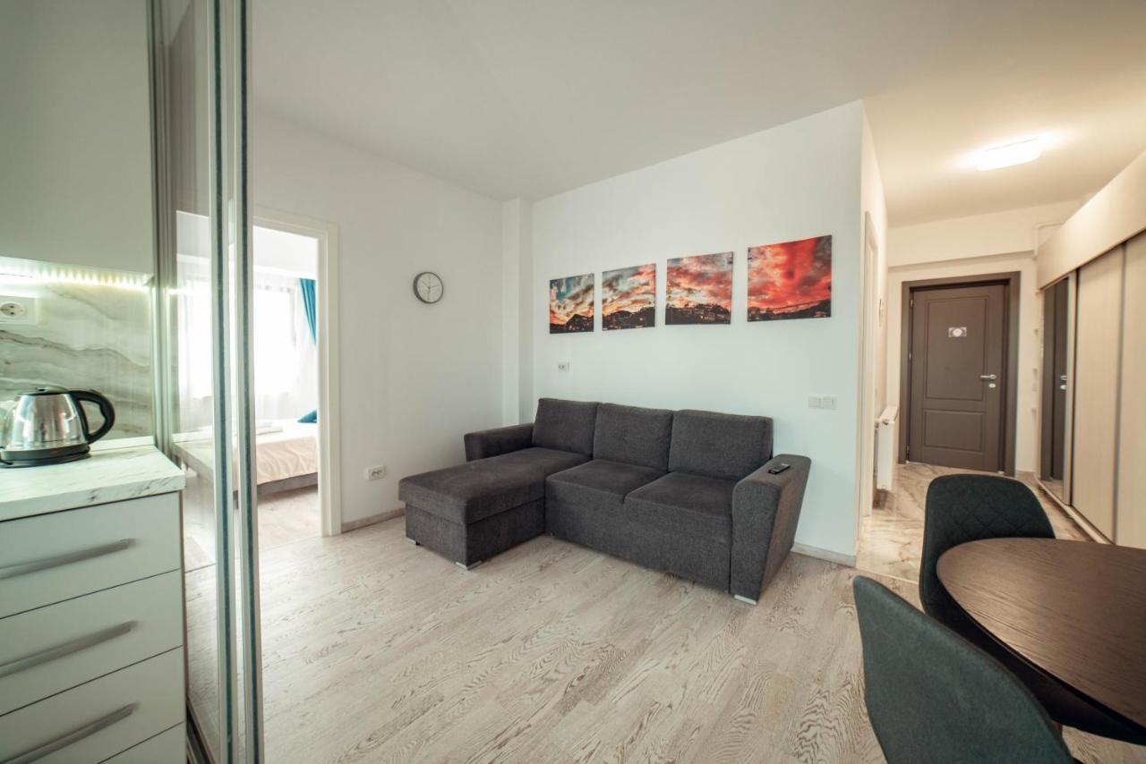 Cozy Aparthotel - Ultracentral Luxury Apartments Яш Екстериор снимка