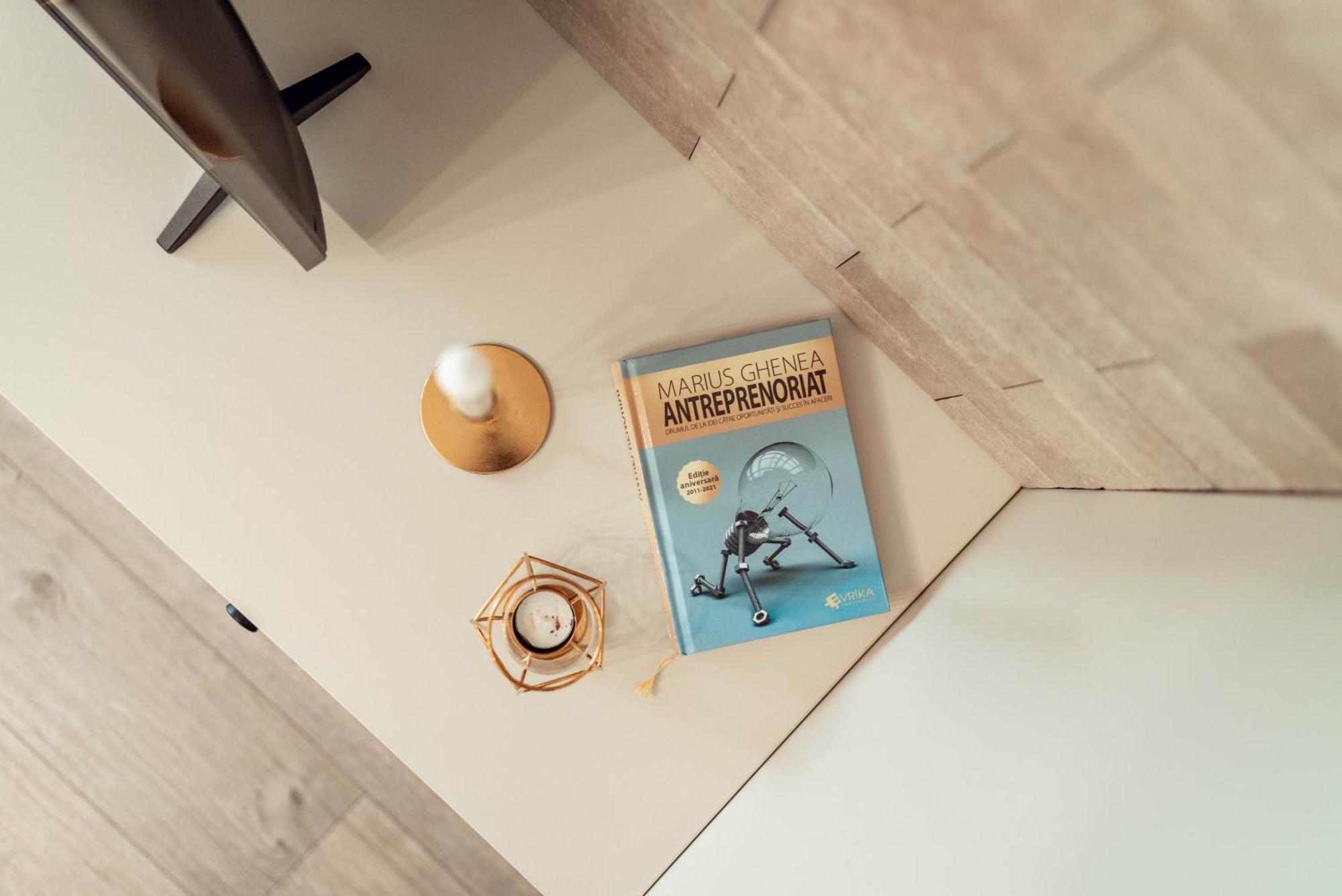 Cozy Aparthotel - Ultracentral Luxury Apartments Яш Екстериор снимка