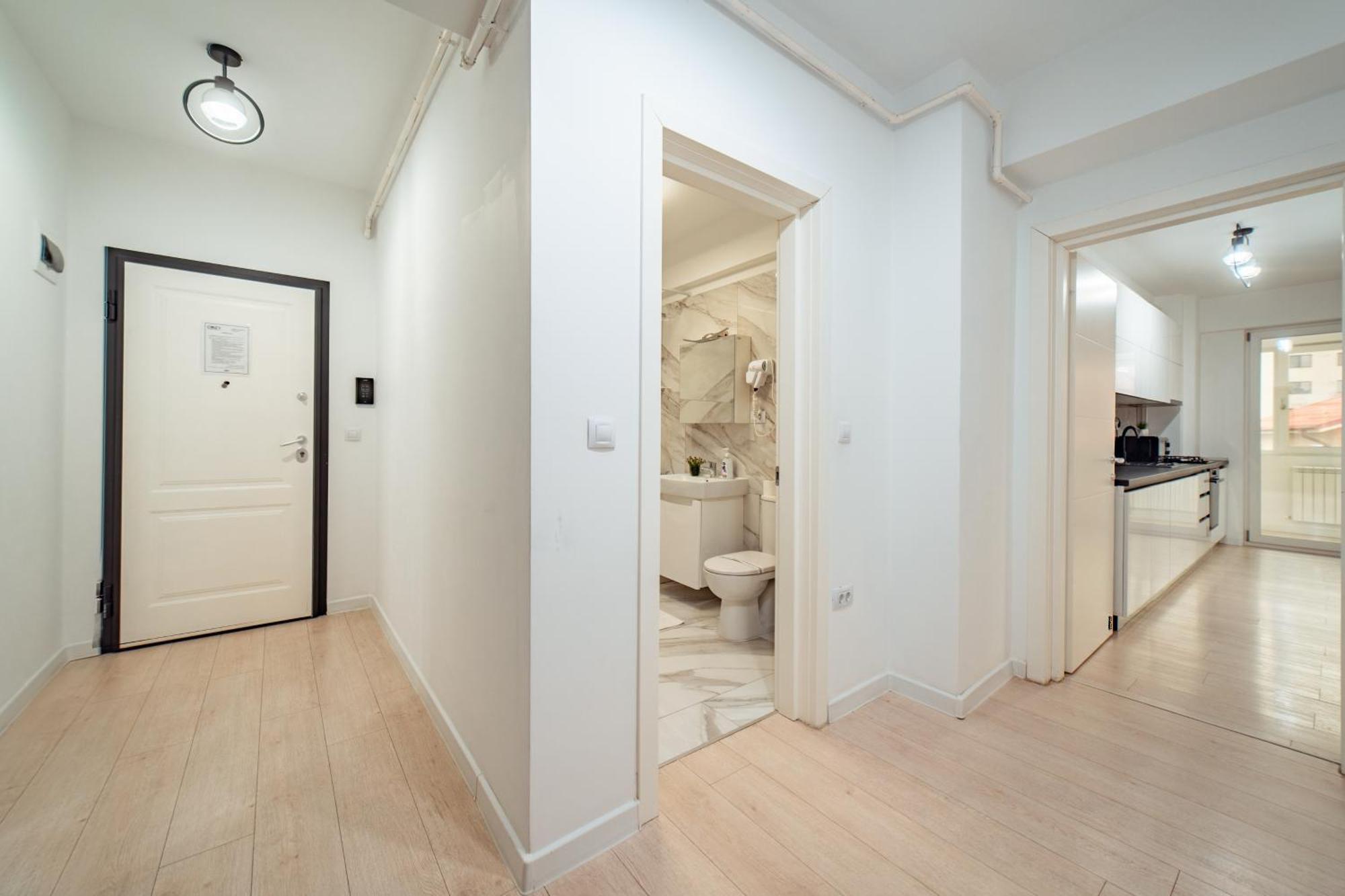 Cozy Aparthotel - Ultracentral Luxury Apartments Яш Екстериор снимка